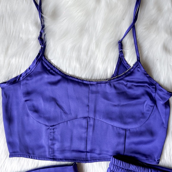 House of Harlow SET Crystal Satin Crop Top Wide Leg Pants Purple M Rhinestone - Picture 8 of 8